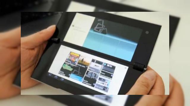 <b>Sony S2 și un scurt clip video</b>Compania japoneză vrea din această toamnă să intre puternic în zona tabletelor cu Android HoneyComb. Recent a apărut un clip video de doar 18 secunde cu Sony S2 - prima tabletă cu Android 3.0 cu două ecrane de 5.5 inch. Sony S1 nu experimentează...