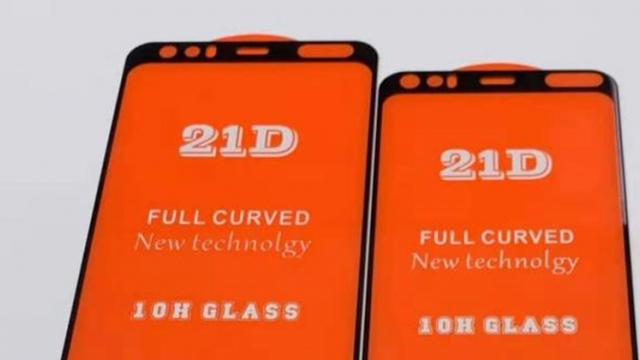 <b>Protecții pentru ecranul lui Pixel 4 dezvăluie un decupaj oval misterios; Ar putea fi asociat lui "Google Soli" </b>În weekend-ul ce tocmai a trecut și-au făcut apariția online și o serie de fotografii ce prezintă protecții pentru ecranul lui Pixel 4, telefon așteptat să debuteze undeva prin luna octombrie a acestui an