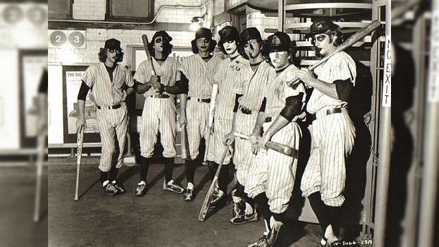 <b>Teoria conspirației: Apple + Microsoft atacă Google și Android, folosindu-se de brevete</b>Dacă aici vă spuneam că Google se pregătește de contraatac împotriva rivalilor de la Apple, este cazul acum să descoperim întreg fondul acestei situații. Astfel, un post pe blogul Google ne permite să pătrundem în culisele murdare ale...