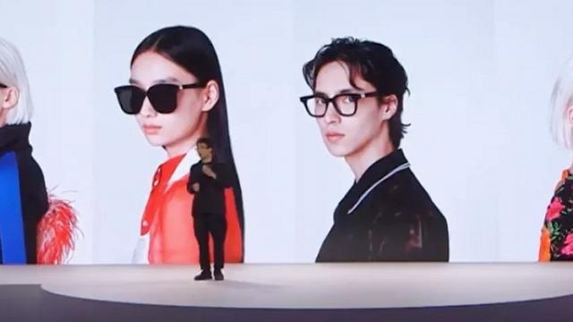 <b>Huawei pregătește ochelari AR/VR pentru debut la IFA 2019; Aceștia tocmai au fost certificați</b>Era o perioadă cu aproximativ 6-7 ani în urmă când credeam că ochelarii AR vor lua complet locul telefoanelor mobile. Google Glass s-a dovedit a fi prea avansat pentru vremea lui și în același timp imperfect. Marile companii tech