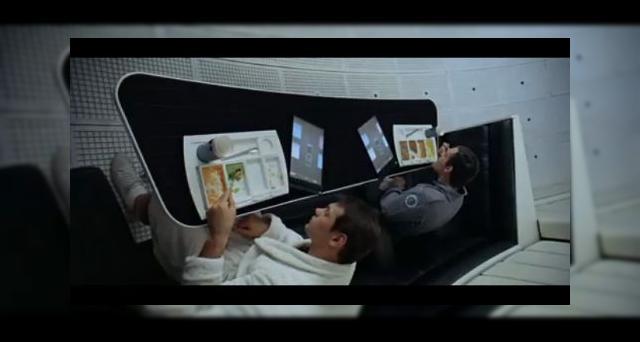 <b>Un iPad din anii 60?! Iată o tabletă pe care Apple nu o va da În judecată, citată În procesul Samsung! (Video)</b>Dacă am fi un ziar sportiv în căutare de trafic am scrie un titlu bombastic de gen "Apple judec-o și p-asta" sau "Apple, ce-ți mai plac brevetele...", dar nu e cazul... și totuși putem să le facem cu ochiul celor de la Apple, indicându-le un...