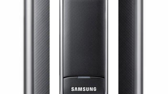<b>Samsung Overachiever, un nou device compact al companiei... sau doar un modem LTE?</b>Samsung are o nouă pasiune pentru teasere, pe care și-o manifestă atât prin evenimentele Unpacked și promo-urile ce le preced, cât și prin diferite alte metode de promovare. Spre exemplu astăzi aflăm de device-ul Samsung Overachiever, care este...