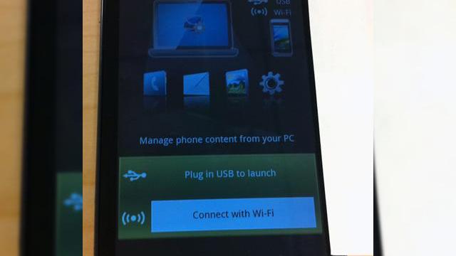 <b>Motorola ATRIX 2 ni se dezvăluie În imagini și cu câteva detalii</b>în epoca post achiziție Google, Motorola începe încet-încet să se pregătească de lansarea a noi produse. De curând am văzut o imagine cu o viitoare tabletă de 7 inchi și astăzi descoperim și câteva informații și imagini ale lui Motorola...