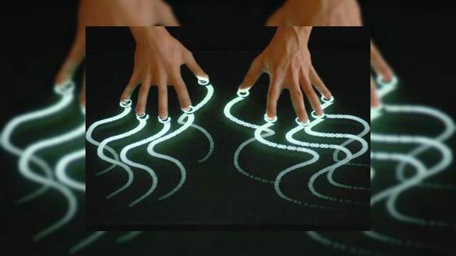 <b>La Început a fost cuvântul... "multitouch", pe care Apple nu-l poate obține ca trademark!</b>A venit și ziua în care Apple nu poate obține drepturi în exclusivitate asupra unui lucru, oricare ar fi acela. Este vorba aici nu despre un produs, ci despre un cuvânt și anume "multitouch". &nbsp; Rețineți că firma din Cupertino are deja...
