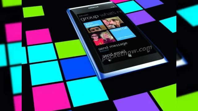 <b>Nokia 800 cu Windows Phone apare În primele imagini, cu un design stil Nokia N8</b>Se pare că finlandezii rămân fideli designului lui Nokia N8, pe care îl regăsim pe terminalul Nokia 800, care tocmai a ajuns pe web sub forma unei imagini, după o scurgere de informații. Ceea ce vedeți mai jos sunt două postere pentru noul...
