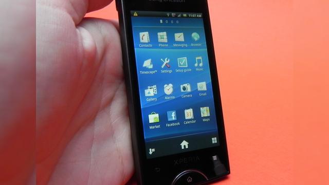 <b>Review Sony Ericsson Xperia Ray - smartphone accesibil pentru tineri, cu toate funcțiile unui Xperia veritabil (Video)</b>Dacă sunteți tineri, adolescenți, studenți și sunteți în căutarea unui smartphone cu preț accesibil, o sugestie foarte bună ar fi Sony Ericsson Xperia Ray. Factorul numărul 1, prețul a fost deja rezolvat de către evoMAG.ro, care ofera...