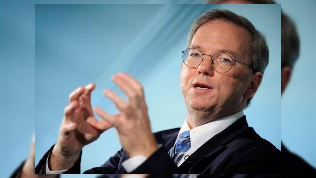 <b>Google răspunde atacurilor lui Steve Jobs și Apple: Android se afla În dezvoltare Înainte de iPhone si iOS!</b>în ultimele săptămâni au tot circulat pe web pasaje din biografia lui Steve Jobs, unele care vorbeau chiar despre ura fostului CEO Apple pentru Google și Android. Jobs vedea Android ca o clonă a muncii sale și era dispus să "pornească un război...