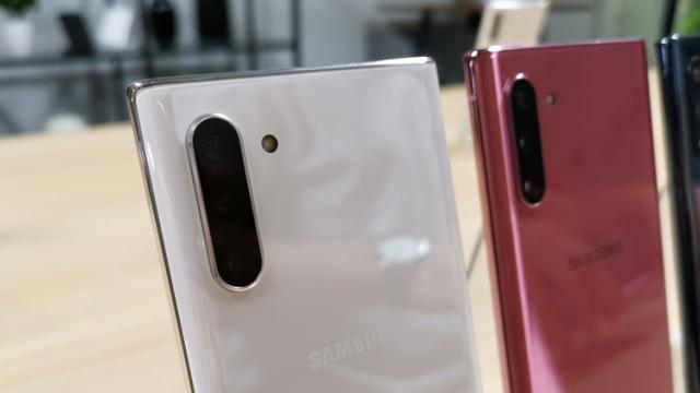 <b>Android 10 Beta + One UI 2.0 ajunge acum și pe Galaxy Note 10! Programul de testare beta se desfășoară și pe plan european</b>La mijlocul acestei luni sud-coreenii de la Samsung au demarat programul de testare a lui Android 10 Beta + One UI 2.0 pe terminalele Galaxy S10, S10+ și S10e, actualizarea oferind lucruri interesante la pachet după cum