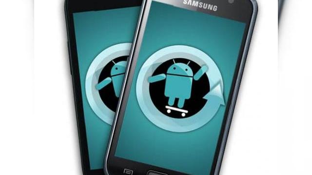 <b>CyanogenMod 9 beta aduce Android Ice Cream Sandwich pe Galaxy S, alpha pe Nexus S</b>După cum probabil știți deja, Steve Kondik și echipa care care lucrează la ROM-ul CyanogenMod, au acum o vesiune care include și Android Ice Cream Sandwich. Este vorba despre CyanogenMod 9, ajuns acum în faza beta pe Galaxy S și alpha pe Nexus S....
