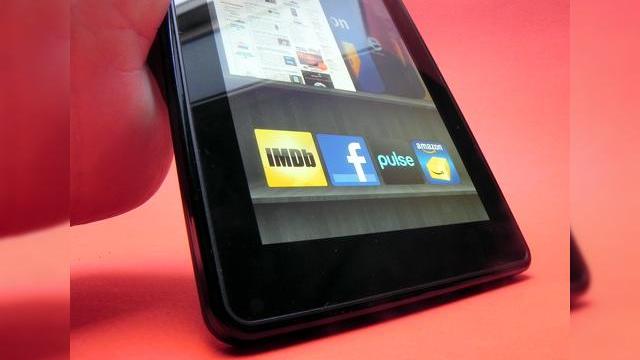 <b>Amazon Kindle Fire da lovitura: cele mai mari vânzări pe Best Buy și Amazon! iPad-ul este depășit!</b>Black Friday pare a fi fost o perioadă fructuoasă pentru tableta Amazon Kindle Fire și un barometru pentru preferințele publicului când vine vorba de tablete. Cel puțin în SUA Amazon Kindle Fire domina vânzările la retailerii online, așa afirmă...