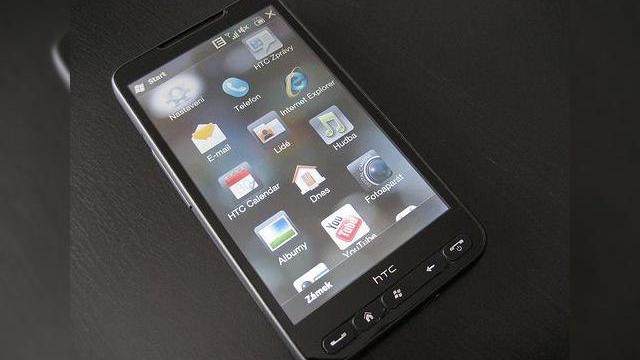 <b>Smartphone care să ruleze mai multe sisteme de operare?</b>Un exemplu în acest sens ar fi HTC HD2 care inițial a rulat pe Windows Mobile, dar a primit și Android, MeeGo, Linux ș.a.m.d. Hardware-ul este oarecum identic și o mai mare liberalizare la nivel de sistem de operare nu cred că ar strica. &nbsp;...