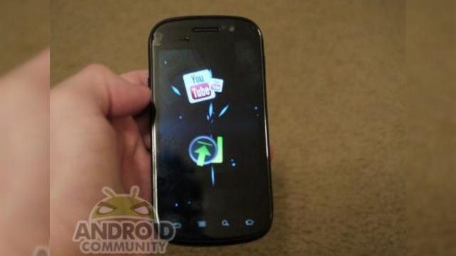 <b>Easter egg În Android Ice Cream Sandwich: Dream, un launcher animat și inedit (Video)</b>Se pare că nu doar Microsoft ascunde jocuri în pachetul Office, ci astfel de easter egg-uri vin și de la inginerii software Google. Astfel, aflăm că Google a include un easter egg în Android Ice Cream Sandwich, care nu este un joc, ci un launcher...