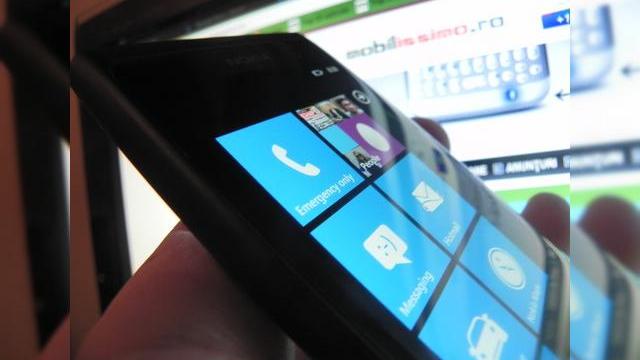 <b>Telefoane vândute cu keylogger la pachet?! Scandalul Carrier IQ devine interesant...</b>Se tot vorbește în ultimele ore de un scandal Carrier IQ, care aduce încă o dată în discuție intimitatea utilizatorului de iPhone. Cam cu un an în urma Apple era dată în judecată de utilizatorii care nu erau de acord cu transmiterea de date...