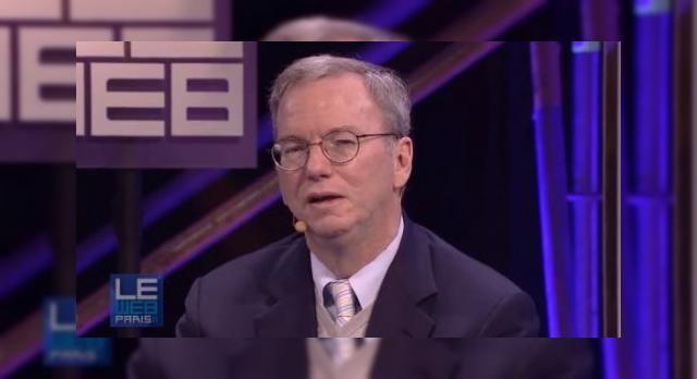 <b>Despre viitorul, trecutul și produsele Google, Într-o sesiune de discuții de o oră cu Eric Schmidt (Video)</b>Fanii Android vor devora următoarea oră de discuții, pe care o vedeți în clipul de mai jos și care îl are în prim plan pe Eric Schmidt, director Google. El a luat cuvântul în cadrul evenimentului Le Web 2011 din Franța, discutând subiecte...