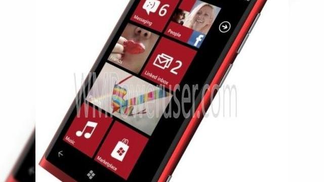 <b>Iată prima imagine cu Nokia Lumia 900 și așteptăm și un debut oficial la CES 2012!</b>Cei de la WMPowerUser se lauda că ar fi pus mâna pe prima imagine cu Nokia Lumia 900, pe care îl puteți admira mai jos, deși nu pot garanta cu privire la autenticitatea sa. Se pare că smartphone-ul va sosi luna viitoare la CES 2012, unul dintre cele...