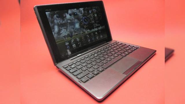 <b>Android Ice Cream Sandwich pe ASUS Eee Slider și Eee Pad Tarsnformer În curând; aflăm datele săptămâna viitoare!</b>știți probabil deja că în această săptămână tableta quad core de la ASUS, Tranformer Prime va primi actualizarea la Android 4.0 Ice Cream Sandwich. Acest lucru se va întâmpla pe 12 ianuarie și avem vești și mai bune, după ce ASUS a anunța...