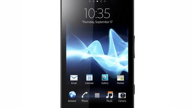 <b>CES 2012: Sony Xperia S anunțat oficial - smartphone dual core cu ecran 720p, zona transparentă sub display</b>Pe lângă Xperia Ion a fost anunțat ieri în Las Vegas și terminalul Sony Xperia S, cunoscut în prealabil sub numele de cod Nozomi. Toate speculațiile au devenit realitate și toate zvonurile despre acest device au fost reale se pare, iar scăpările...