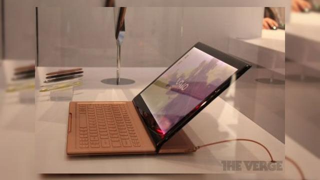 <b>CES 2012: Sony prezintă tablete Vaio În stadiu de prototip, modele ideale pentru Windows 8?</b>știm că seria de laptopuri Vaio de la Sony este una axată pe sistemul de operare Windows, deci când am văzut tabletele prototip Vaio la CES 2012 ne-am gândit imediat la Windows 8. Două formaturi de tablete au fost expuse la CES, unul slider și...