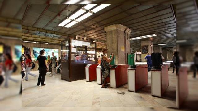 <b>Internet "gratuit" cu plată de la metrou, mulțumită Orange România și Vodafone</b>Orange România schimba ofertă să de Internet gratuit de la metrou cu una cu plată, după ce în perioada noiembrie - 15 ianuarie a oferit acces fără plată abonaților. Nu pot să spun decât că sunt dezamăgit de faptul că la metroul unei...