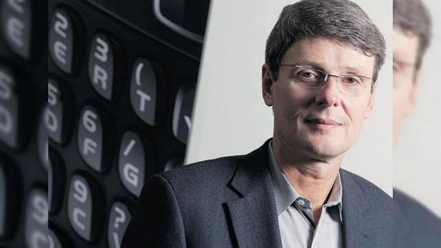<b>Thorsten Heins recunoaște că Apple și Google câștigă market share În dauna RIM, dar există soluții de contraatac</b>RIM și-a ales un nou CEO în persoana lui Thorsten Heins. A fost suficient un interviu al său la instalare când printr-un limbaj de lemn a reafirmat că lucrurile sunt ok, o poveste spusă la nesfârșit și de cei doi foști CEO: Jim Balsillie și...