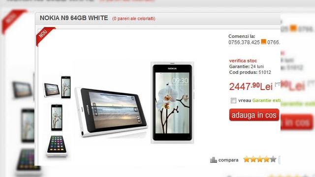 <b>Nokia N9 acum și pe alb, În varianta de 64 GB costă 2447 lei</b>Nokia N9 în varianta albă a ajuns și în România, în ton cu vremea de afară. Handsetul, care oferă 64 GB spațiu de stocare este disponibil prin Quickmobile.ro, care îl vinde la prețul de 2.447 lei. &nbsp; Specificațiile acestui device rămân...