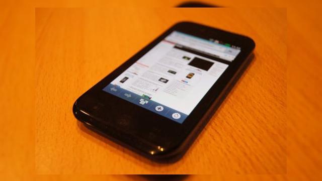 <b>5 motive pentru care s-ar putea să cumperi un LG Optimus Sol E730</b>Vorbim de un telefon care se încadrează în segmentul de mijloc al telefoanelor Android. LG Optimus Sol E730 plusează cu o serie de funcții sau caracteristici ce-l fac un luptător de seamă în nișa sa. Am văzut că a intrat și în oferta...