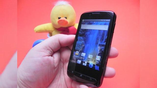 <b>Review Allview P2 Alldro - surprinzător de bun În gama sa de preț, cu unele adăugiri ale utilizatorului (Video)</b>Până acum am testat destul de multe terminale Allview, iar fiecare dintre ele avea un oarece bug sau mică problemă care mă făcea să strâmb din nas. Acum, la Allview P2 Alldro am fost surprins plăcut, acest telefon dual SIM cu Android fiind o...
