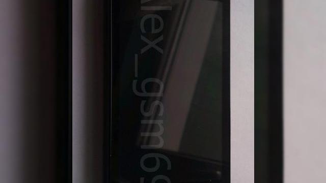 <b>LG Fantasy E740 cu Windows Phone - mai multe imagini pe un site de comerț din România</b>Poate sunteți familiarizați cu &ldquo;reușita&rdquo; Mobilissimo.ro de a afla și a vă oferi primele imagini și primul hands-on cu Samsung Galaxy Nexus și Android 4.0, chiar înainte de prezentarea oficială. Se pare că un român s-a jucat cu un LG...