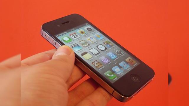 <b>Câte tablete și telefoane ar putea vinde Apple la Început de 2012?</b>Apple a încheiat 2011 în forță. Au reușit să ajungă locul I la numărul de telefoane inteligente comercializate, devansând Samsung la mustață. Vorbim de 36 - 37 milioane unități. Numărul considerabil se datorează succesului înregistrat de...