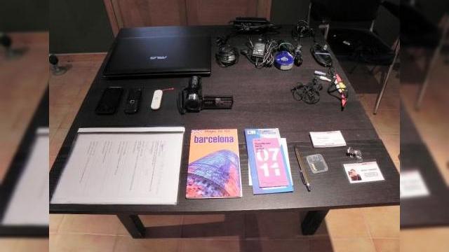 <b>Echipamentul Mobilissimo.ro la MWC 2012 și organizarea rucsacului</b>Trimisul nostru în Barcelona, Zsolt Tamassy ne scrie cum s-a pregătit de zilele intense de conferințe care îl așteaptă. Printre altele aflați și ce echipament are Mobilissimo.ro la dispoziție în Barcelona. Iată despre ce este vorba: &nbsp; "Tot...