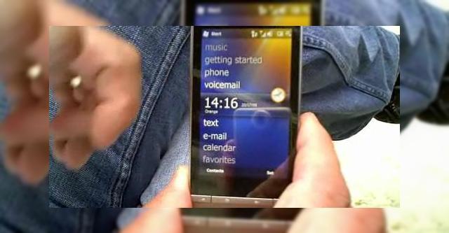 <b>Adio Windows Mobile 6.x Marketplace! Încetează funcționarea pe 9 mai</b>Platforma Windows Phone se apropie de aniversarea a doi ani și a venit acum și momentul ca Windows Mobile 6.x Marketplace să fie "casat". Astfel, aflăm că începând de pe 9 mai, browsingul, achizițiile și downloadurile din acest serviciu vor fi...