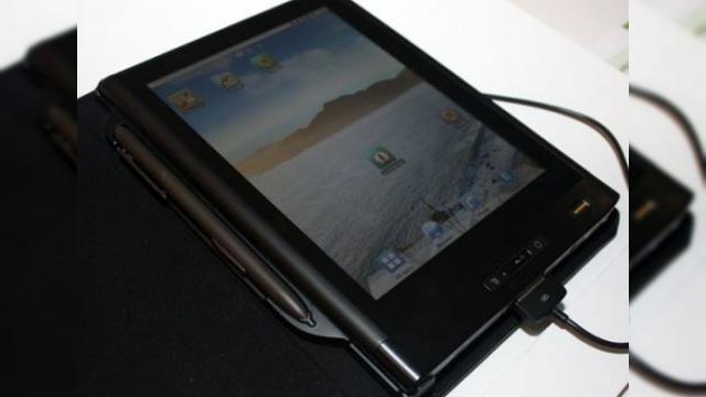 <b>Italienii de la Olivetti anunța o tabletă quad core, cu Android 4.0 și un model cu stylus; Iată noile terminale!</b>Dacă numele Olivetti nu vă sună cunoscut, aflați că acesta este o companie italiană producătoare de electronice și care are o tradiție de o sută de ani în spate. Ei bine producătorul a intrat și în segmentul de tablete anul trecut,...