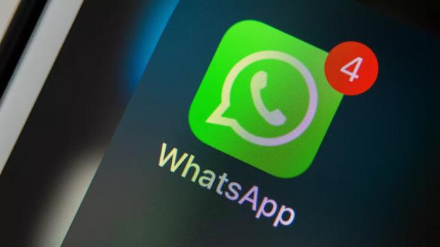 <b>WhatsApp ar putea primi în sfârşit funcţia pe care o doream de ani buni: utilizarea aceluiaşi cont pe mai multe telefoane</b>WhatsApp este una dintre cele mai utilizate aplicaţii de mesagerie de pe glob şi totuşi nu e perfectă. La început de an aflăm că unele grupuri private din aplica'ie erau indexate de motoare de căutare. În fine, nu despre asta e acest articol ci 