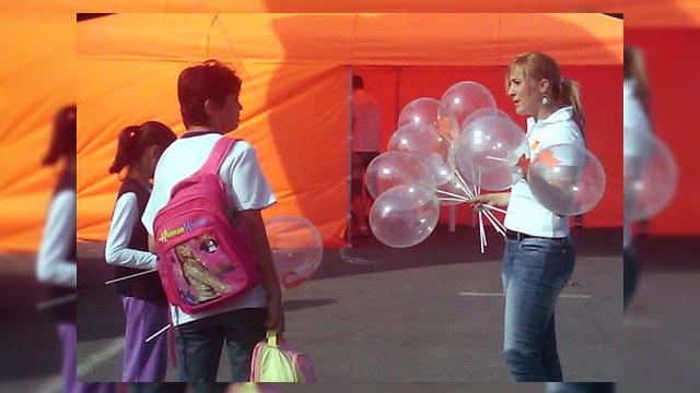 <b>Orange Thank You vă oferă bonusuri pentru fidelitatea În rețea</b>Operatorul Orange România a decis să ofere clienților săi fideli câteva avantaje și bonusuri în cadrul programului Thank You. Acestea vor fi acordate în funcție de vechime, după cum urmează: Hello (0-2 ani), Smile (2 - 4 ani), Enjoy (4 - 8 ani)...