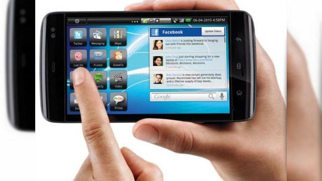 <b>Dell renunță la vânzarea de smartphone-uri În SUA</b>Dell a intrat abia acum doi în acest business și deja anunță retragerea. Cel mai comercializat produs al Dell în România a fost Dell Streak 5 - un fel de predecesor al lui Samsung Galaxy Note cu display de 5 inch, rezoluție 480x800 pixeli, procesor...