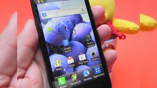 <b>LG Optimus LTE P936, review În premieră - al doilea telefon cu ecran HD se comportă excelent, are o cameră de calitate, design atractiv (Video)</b>După ce v-am prezentat o recenzie completă pentru telefonul LG Optimus 3D Max, acum avem alt handset LG nou, LG Optimus LTE P936 (nimeni nu l-a mai prezentat până acum). Ați văzut deja acest telefon într-un preview al nostru și într-un benchmark...