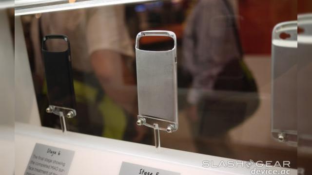 <b>Cum se obține Învelișul ceramic al lui HTC One S? Iată răspunsul! (Video)</b>în aceste zile are loc în SUA o serie de conferințe tech sub emblema CTIA 2012 și acolo am avut ocazia să aflăm în detaliu ce presupune de fapt procesul de oxidare microarc prin care trece HTC One S. Vă reamintesc că avem acest telefon în teste...