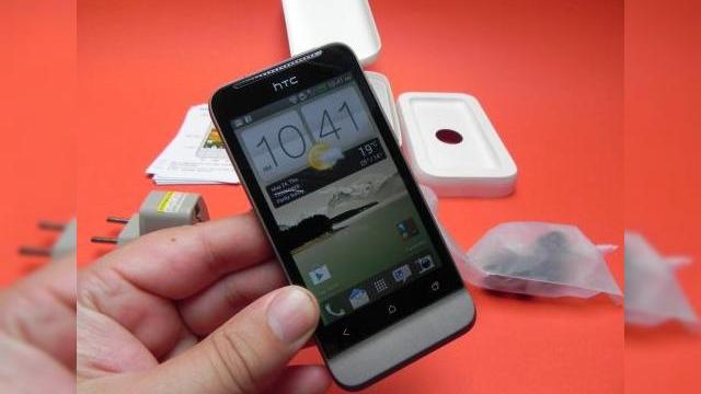 <b>HTC One V unboxing - scoatem din cutie One-ul cu barbie proeminentă (Video)</b>Iată că am ajuns și la finalul seriei One de la HTC, astfel că după ce am testat modelele One V și One X, a venit și rândul lui One V să ajungă pe masa de teste. Terminalul ne-a fost oferit de către Quickmobile.ro, care vinde produsul în...