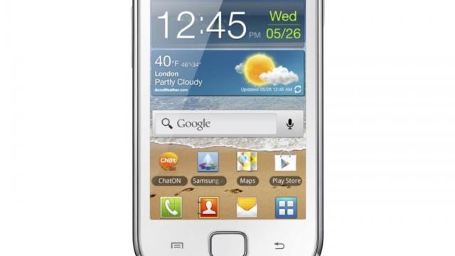 <b>Samsung Galaxy Ace Duos, un nou dual SIM În România, Începând cu luna iulie</b>Dacă vă doriți un telefon dual SIM cu specificații rezonabile, vă propunem noul model Samsung Galaxy Ace Duos, pe care îl veți găsi în magazinele din România începând cu luna iulie. Acesta este succesorul lui Galaxy Ace, căruia îi aduce în...