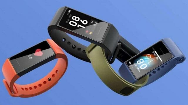 <b>Xiaomi Mi Band 4C este o nouă brăţara de fitness cu preţ accesibil, autonomie de 2 săptămâni; Iată cât costă</b>Xiaomi îşi cimentează dominaţia pe piaţa braţărilor de fitness cu un nou model, Mi Band 4C, proaspăt anunţat oficial. De fapt avem un rebranding pentru un model numit Redmi Band, lansat în primăvară, iar noul venit se remarcă prin preţul foarte mic şi aut