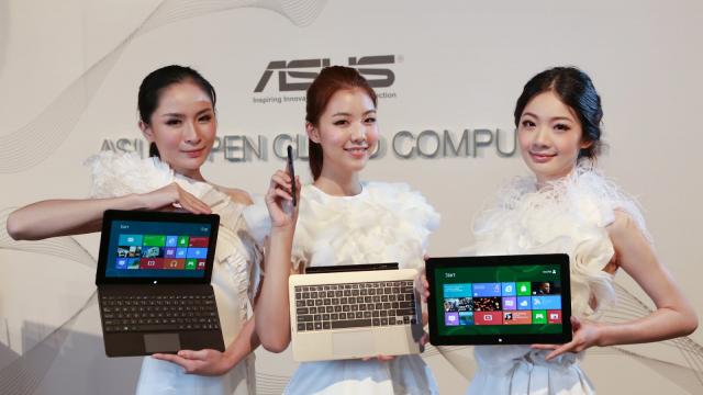 <b>ASUS Tablet 810 - tabletă cu Windows 8</b>ASUS a uimit înainte de deschiderea Computex 2012 prin ASUS Transformer Book, ASUS Tablet 600. O altă tabletă prezentată în Taiwan a fost ASUS Tablet 810. Și câteva detali legate de hardware-un integrat de ASUS Tablet 810: - diagonala de...