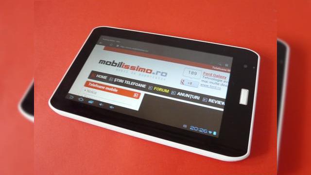 <b>PREMIERĂ: Tabletă misterioasă de la Evolio Într-un preview Mobilissimo! Evotab 3? (Video)</b>Astăzi avem o premieră la Mobilissimo.ro: o tabletă încă neanunțată de la Evolio, cu ecran de 7 inch și Android 4.0 la bord. Acest model nu are încă un nume oficial, dar bănuiesc că va face parte din seria Evotab, dacă mă întrebați pe...