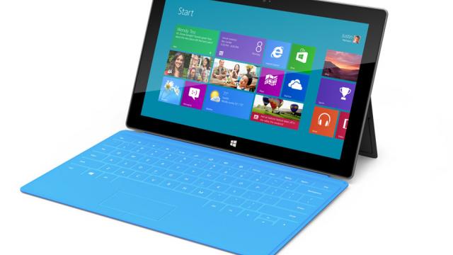 <b>Microsoft Surface pentru Windows RT și Windows 8 Pro - primele detalii</b>Dis-de-dimineață la 1.30 - ora României - au fost prezentate două tablete în Los Angeles de către Microsoft. Acestea vor fi vândute sub logo-ul companiei, un fel de seria Nexus pentru tablete al gigantului american. &nbsp; Să vedem datele hardware...