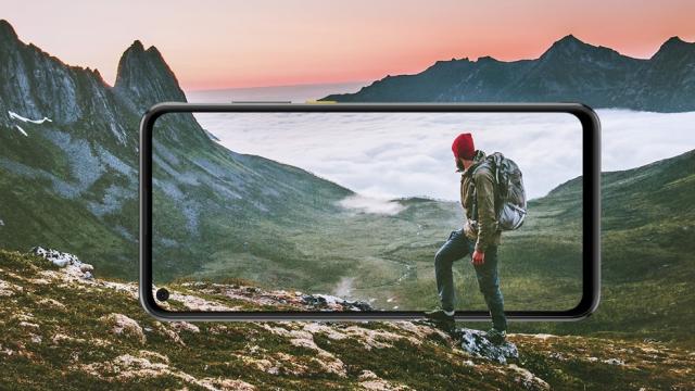 <b>HTC Desire 20 Pro ajunge oficial în Europa la prețul de 279 euro; Are CPU Snapdragon 665 și baterie de 5000 mAh</b>La o zi distanță de la aflarea veștii că HTC a primit certificarea EEC pentru câteva telefoane noi, printre care și HTC Desire 20 Pro - iată că astăzi acest smartphone în cauză debutează în Europa