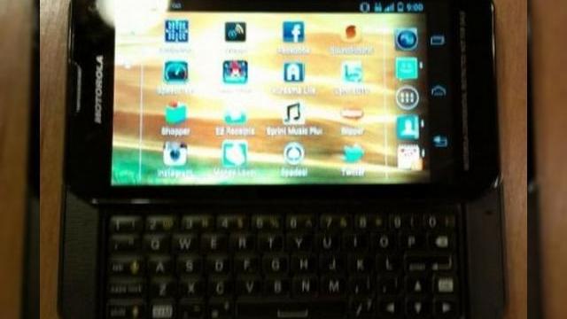 <b>Motorola PHOTON Q 4G - a trecut pe la FCC, alte detalii</b>FCC - Federal Communications Commission reprezintă locul în care sunt testate toate telefoanele înainte de a fi lansate pe piața americană. Motorola PHOTON Q 4G tocmai ce a trecut pe acolo. &nbsp; Informații despre PHOTON Q au sosit de prin aprilie...