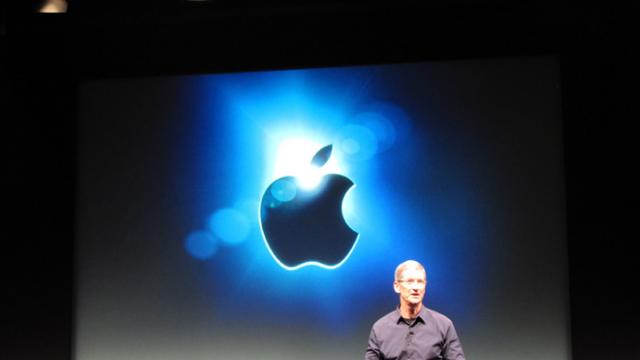 <b>iPhone 5 ar putea fi anunțat oficial pe 7 august (Zvon)</b>Deși în ultima vreme a apărut destul de des pe web informația că noul iPhone va debuta la toamnă, am putea vedea totuși un anunț prematur al terminalului, venit chiar luna viitoare. O "sursă din industrie" le-ar fi spus celor de la KnowYourMobile...