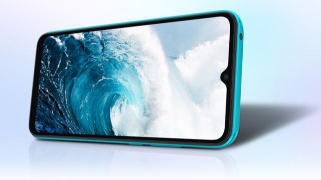 <b>Redmi 9A primește acum o variantă cu 6 GB RAM și 128 GB stocare, vândută pentru doar 125 euro în China</b>Printre noutățile Xiaomi din această vară îl avem și pe Redmi 9A - un telefon din zona entry-level care s-a remarcat prin diagonala generoasă, bateria mare de 5000 mAh și un preț de doar 75 euro pe piața