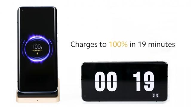 <b>Xiaomi prezintă un nou încărcător wireless de 80W ce poate alimenta complet o baterie de 4000 mAh în doar 19 minute</b>Începutul săptămânii ne aduce și o lansare neașteptată, cea asociată unui încărcător wireless Xiaomi de 80W capabil să alimenteze bateria unui telefon de la 0 la 100% în doar 19 minute