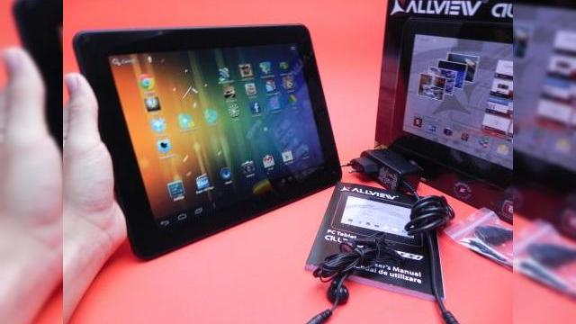 <b>Allview Alldro 3 Speed Unboxing - frate geamăn cu tableta Yarvik scos din cutie la Mobilissimo.ro (Video)</b>E prima oară când ni se întâmplă la Mobilissimo.ro să vedem două terminale mobile gemene. E vorba despre tableta Yarvik GoTab Zetta și Allview Alldro 3 Speed, identice din punct de vedere hardware, în afară de memoria internă totuși. în rest,...