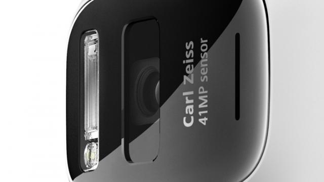 <b>Nokia confirma "calitate a imaginii nemaivăzută" pentru telefoanele WP8; Senzorul Pureview vine pe Windows Phone!</b>Windows Phone 8 va fi hitul sau distrugerea Microsoft la capitolul piață a telefoniei mobile și același lucru se poate spune și despre Nokia. Un lucru care sună deja bine este implementarea tehnologiei PureView și a senzorilor foto avansați pe...